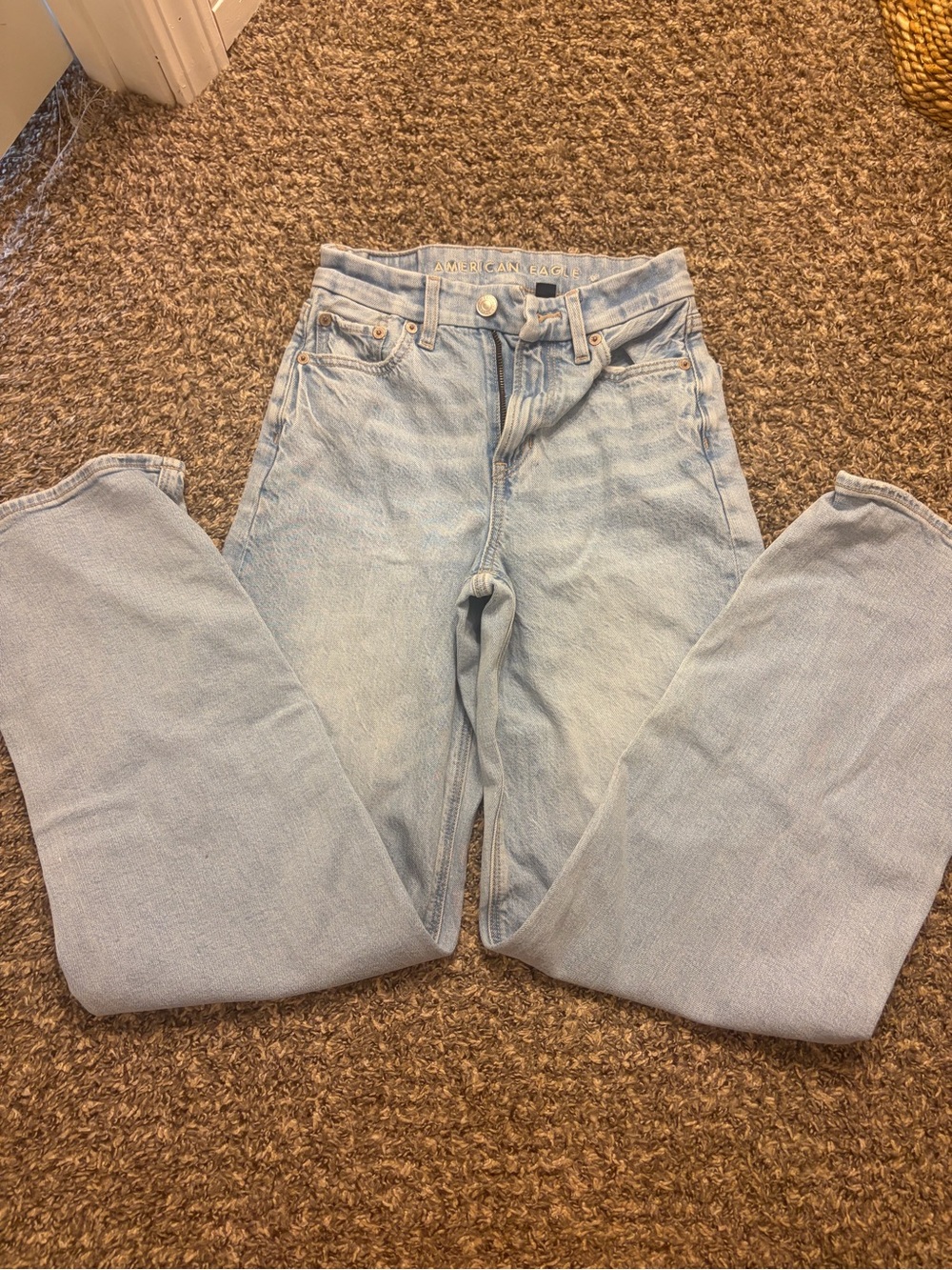 American Eagle Outfitters Light Blue High-Rise Women's Jeans